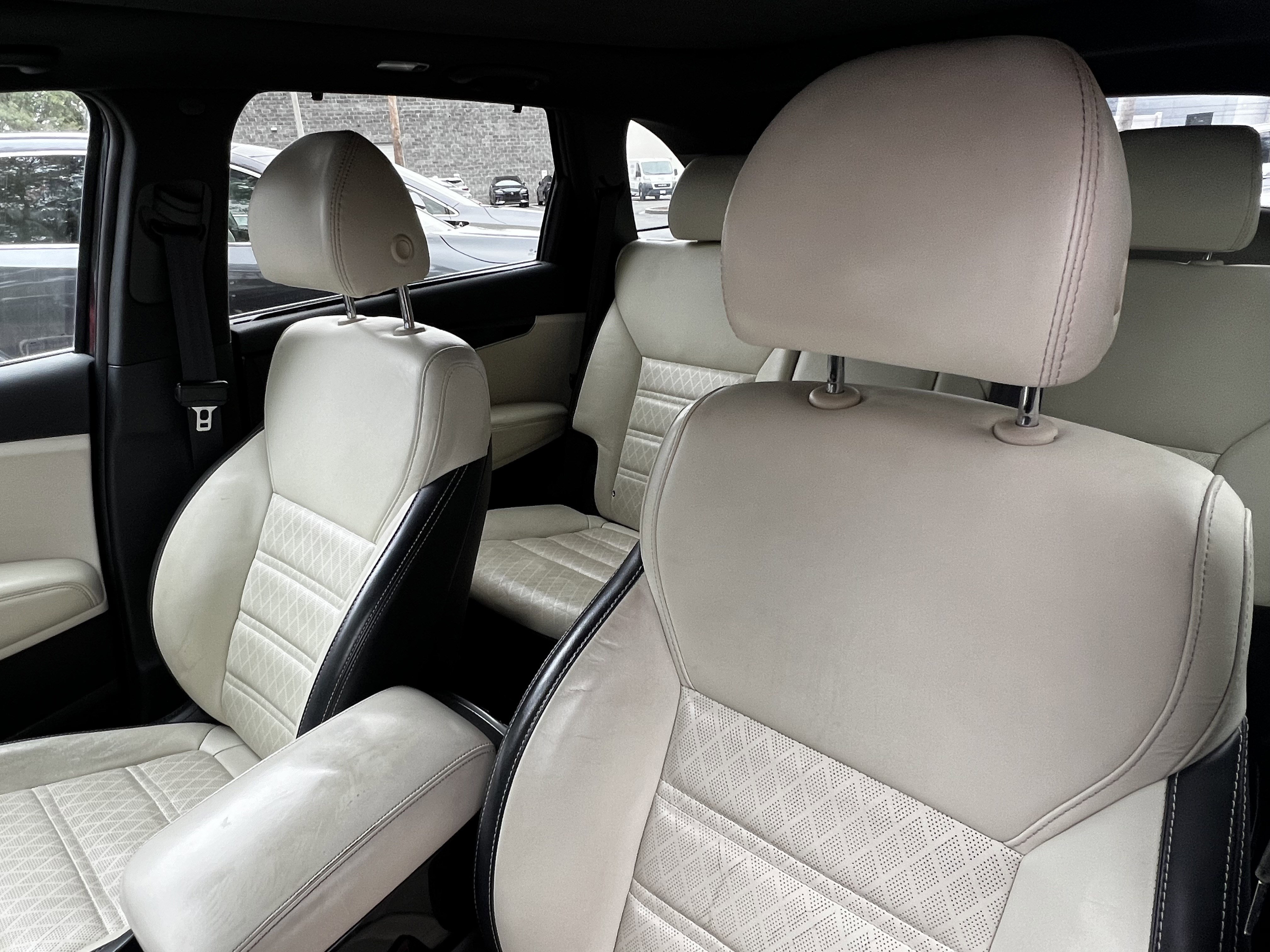 Used 2018 Kia Sorento SX image 18