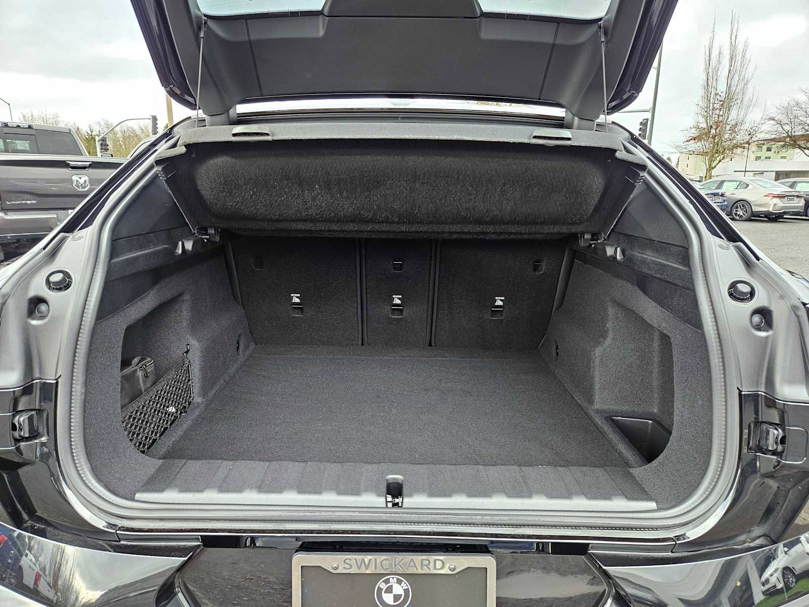 Used 2025 BMW X2 xDrive28i w/ Premium Package image 18