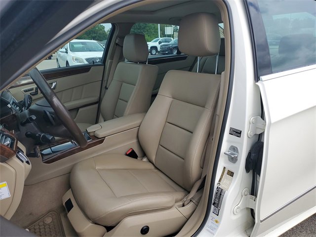 Used 2013 Mercedes-Benz E 350 4MATIC Sedan image 17