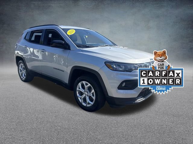 Used 2024 Jeep Compass Latitude image 2