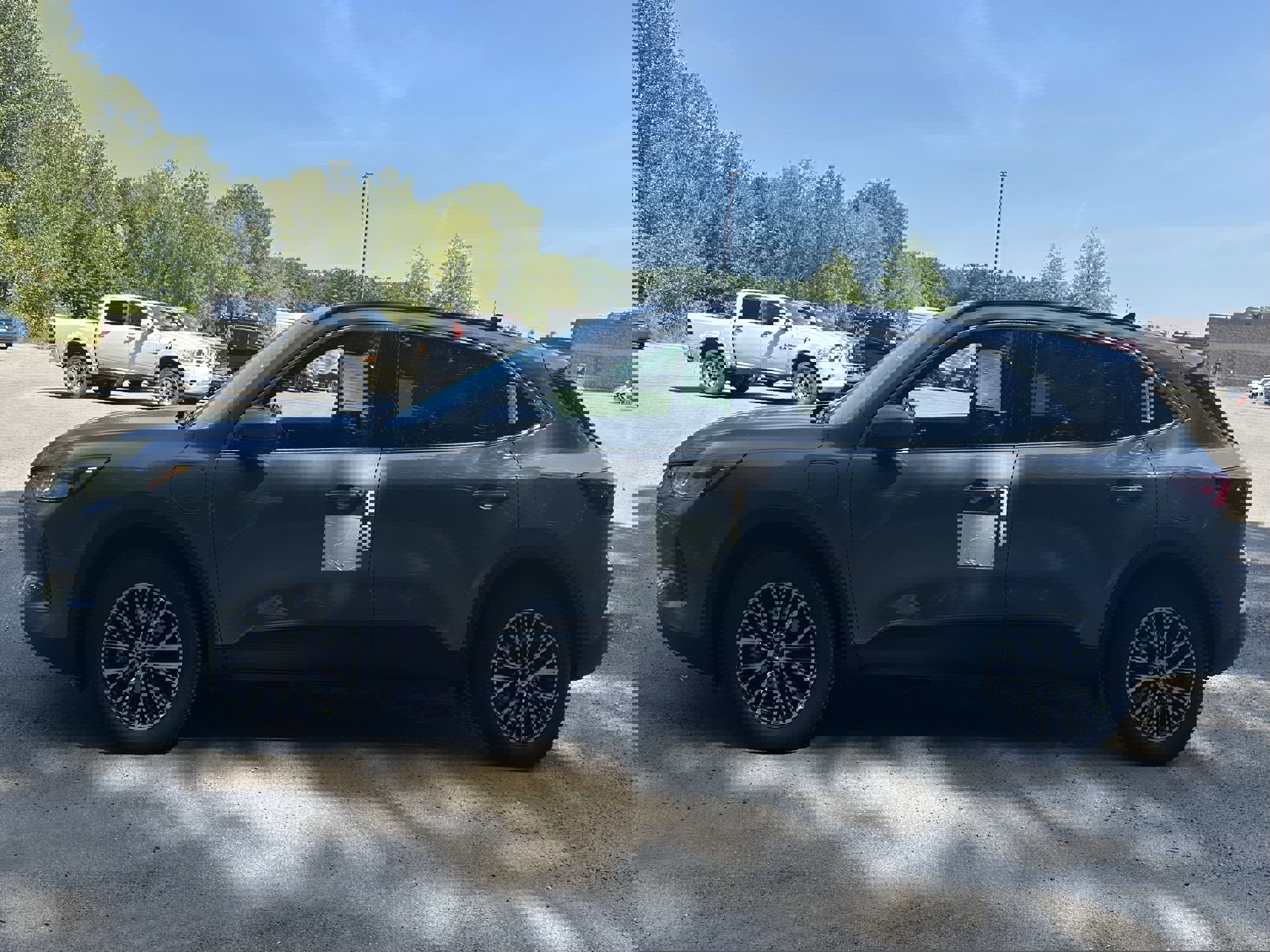 New 2025 Ford Escape SE image 8