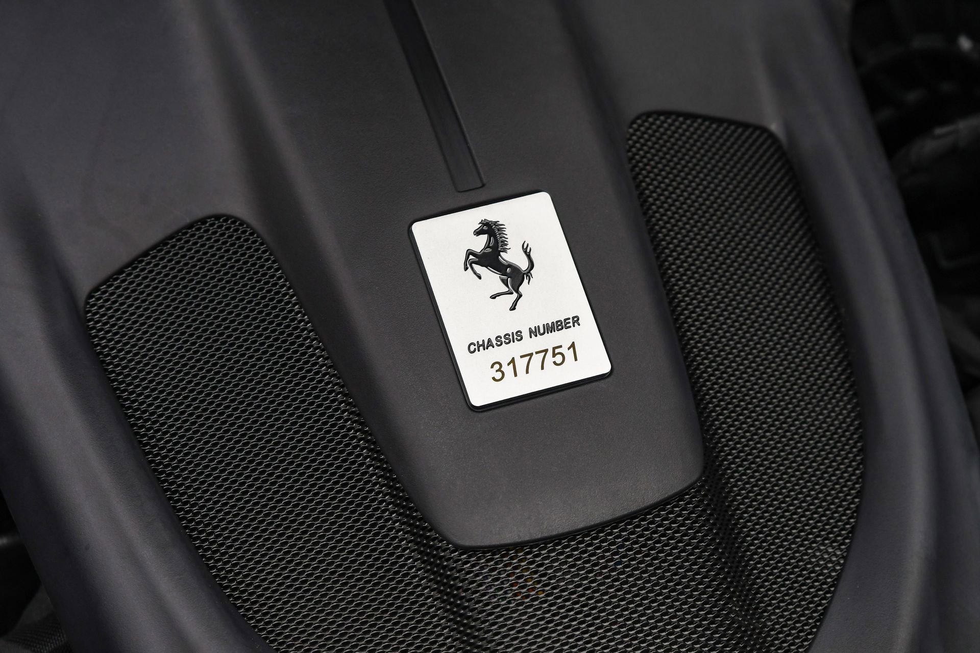 Used 2025 Ferrari Roma Spider image 31