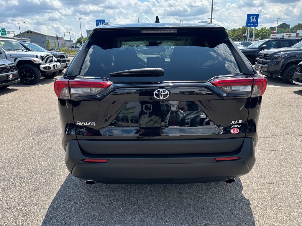 Used 2025 Toyota RAV4 XLE w/ Convenience Package AWD/4WD image 6