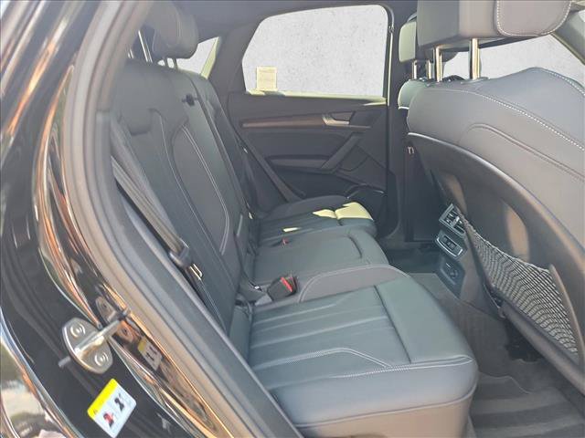 Used 2023 Audi Q5 2.0T Premium w/ Convenience Package AWD/4WD image 16