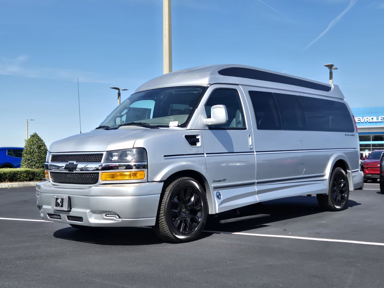 New 2025 Chevrolet Express 2500 Extended image 2