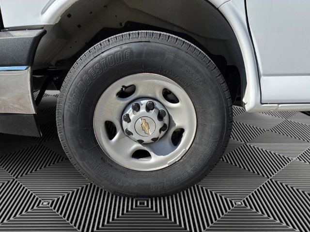 New 2026 Chevrolet Express 3500 w/ Power Convenience Package RWD image 9