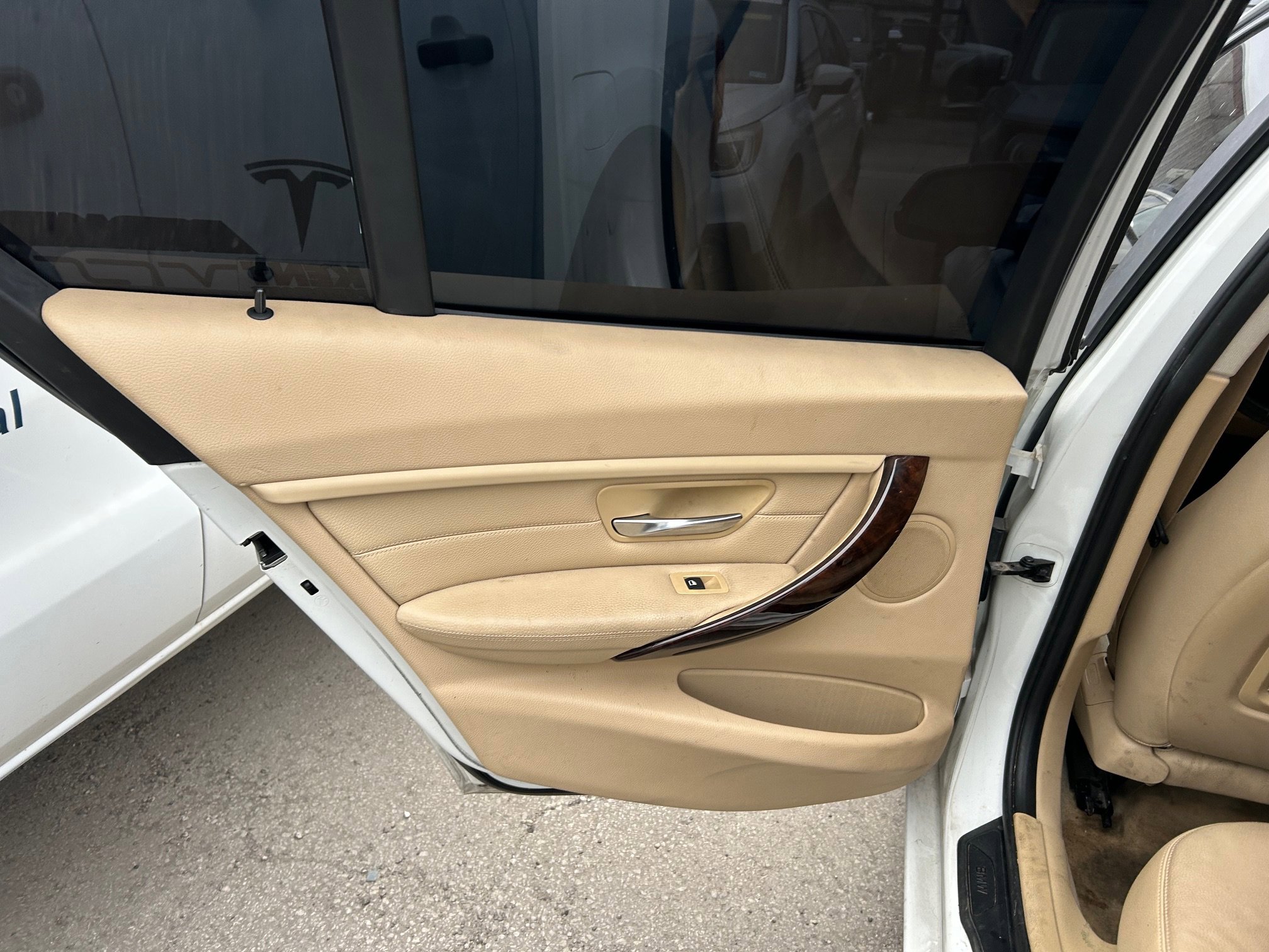 Used 2014 BMW 320i Sedan image 14