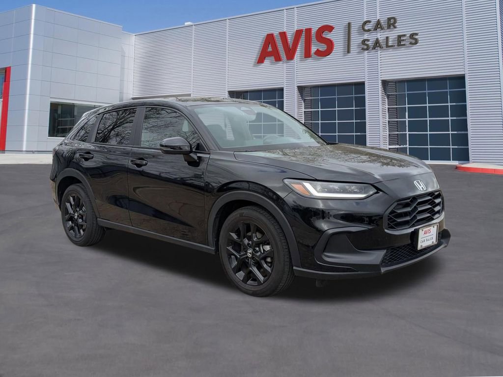 Used 2025 Honda HR-V Sport image 3