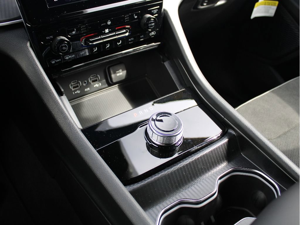 New 2025 Jeep Grand Cherokee Altitude image 21