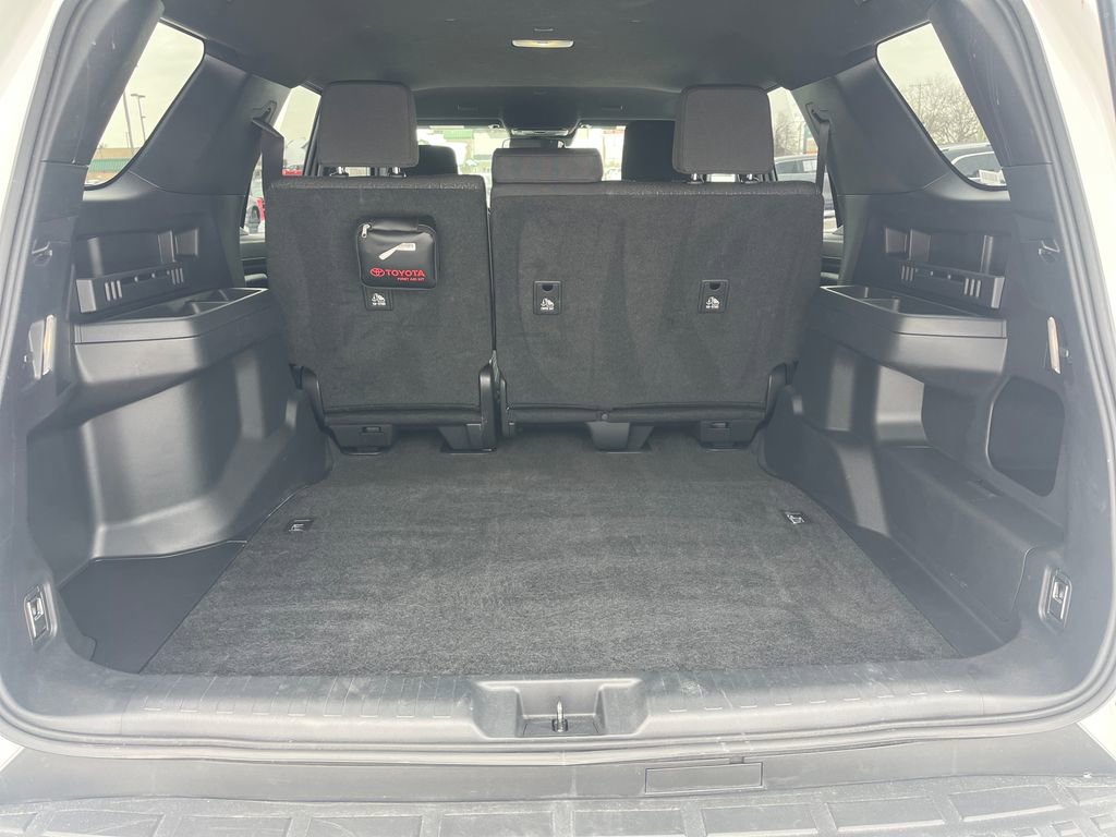 Used 2025 Toyota 4Runner SR5 image 25