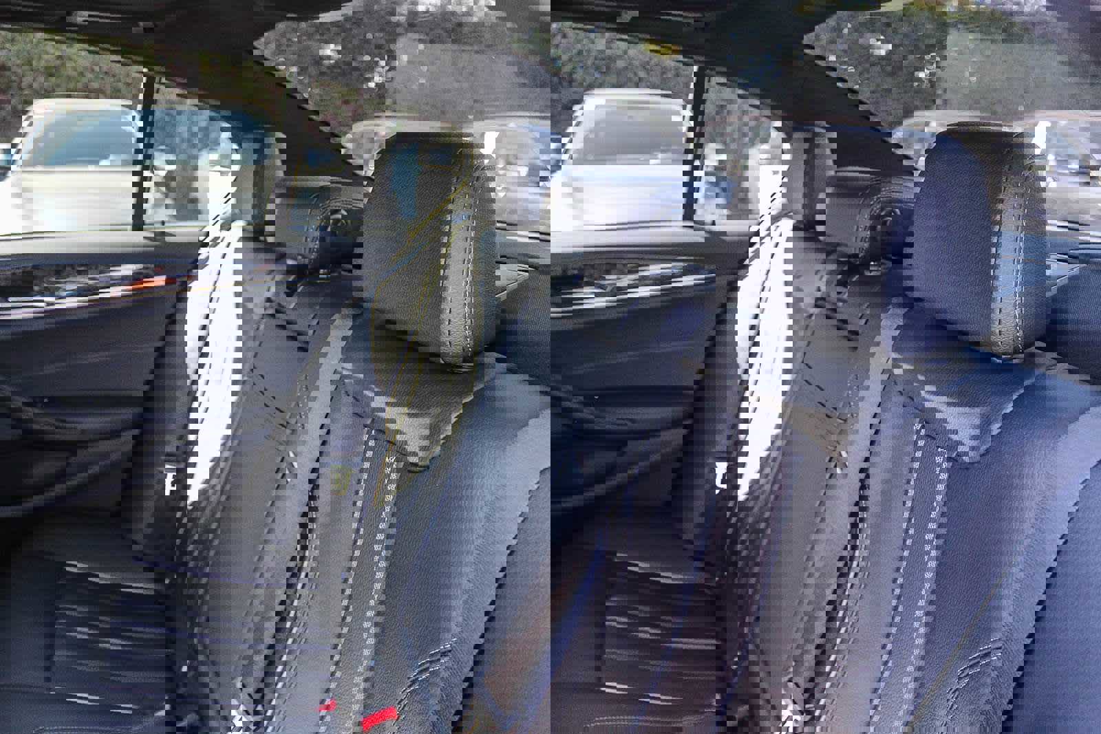 Used 2023 BMW 530e 530e w/ M Sport Package image 19