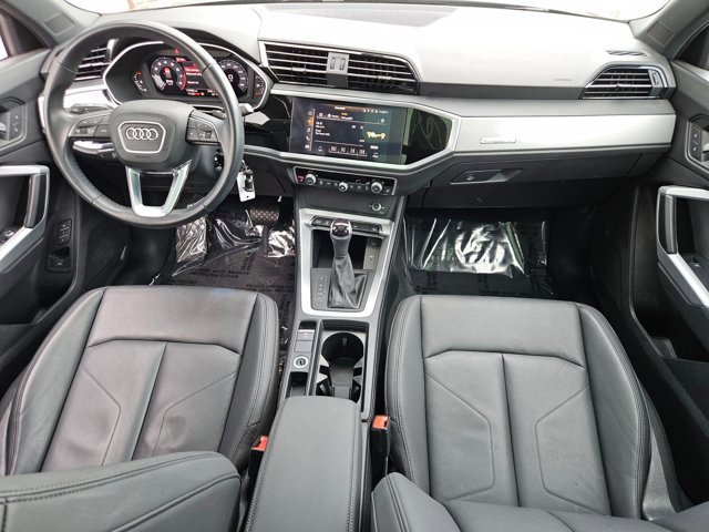 Used 2022 Audi Q3 2.0T Premium image 16