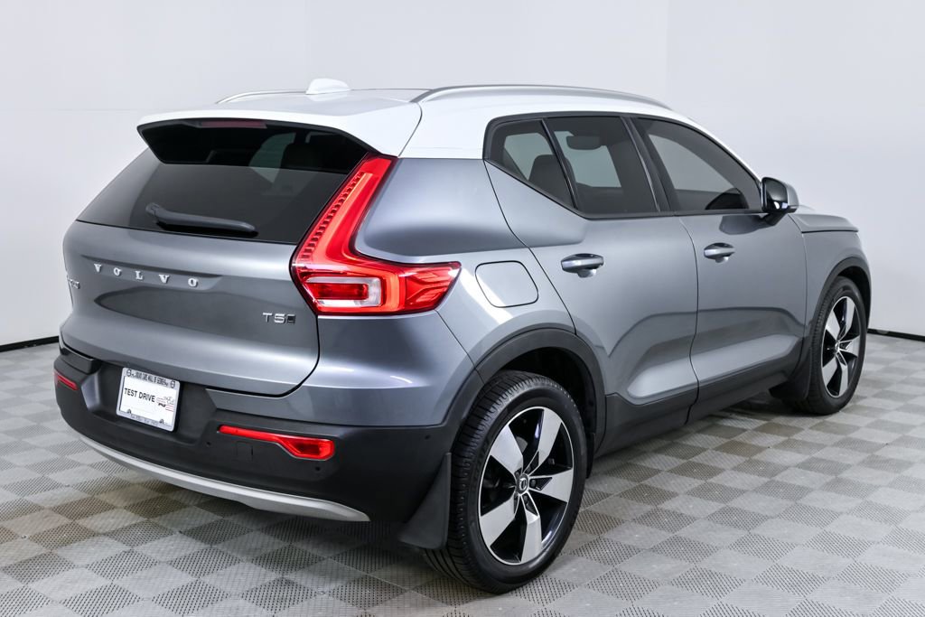 Used 2019 Volvo XC40 T5 Momentum image 27