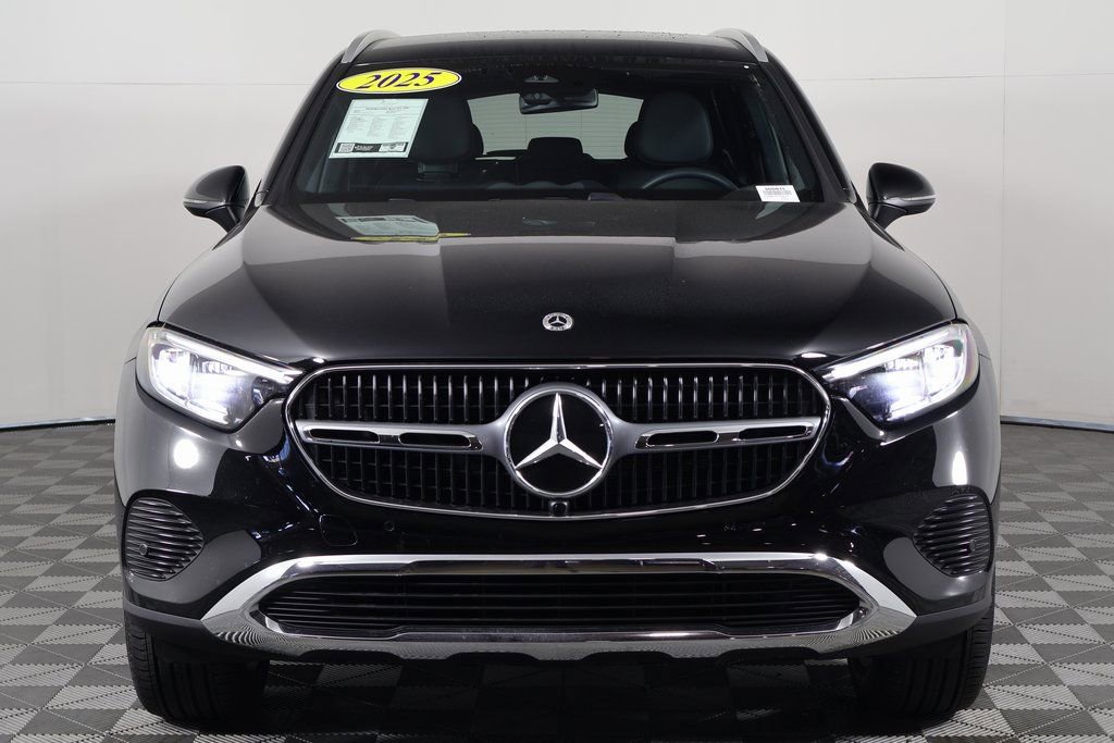 Certified 2025 Mercedes-Benz GLC 300 image 2