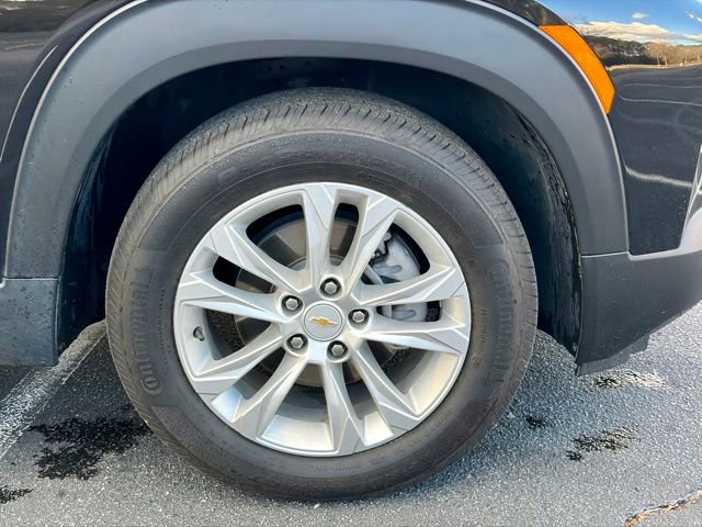 Used 2023 Chevrolet TrailBlazer LS image 32