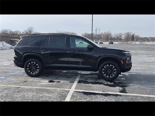 Certified 2024 Chevrolet Traverse Z71 w/ Enhanced Driving Package image 9