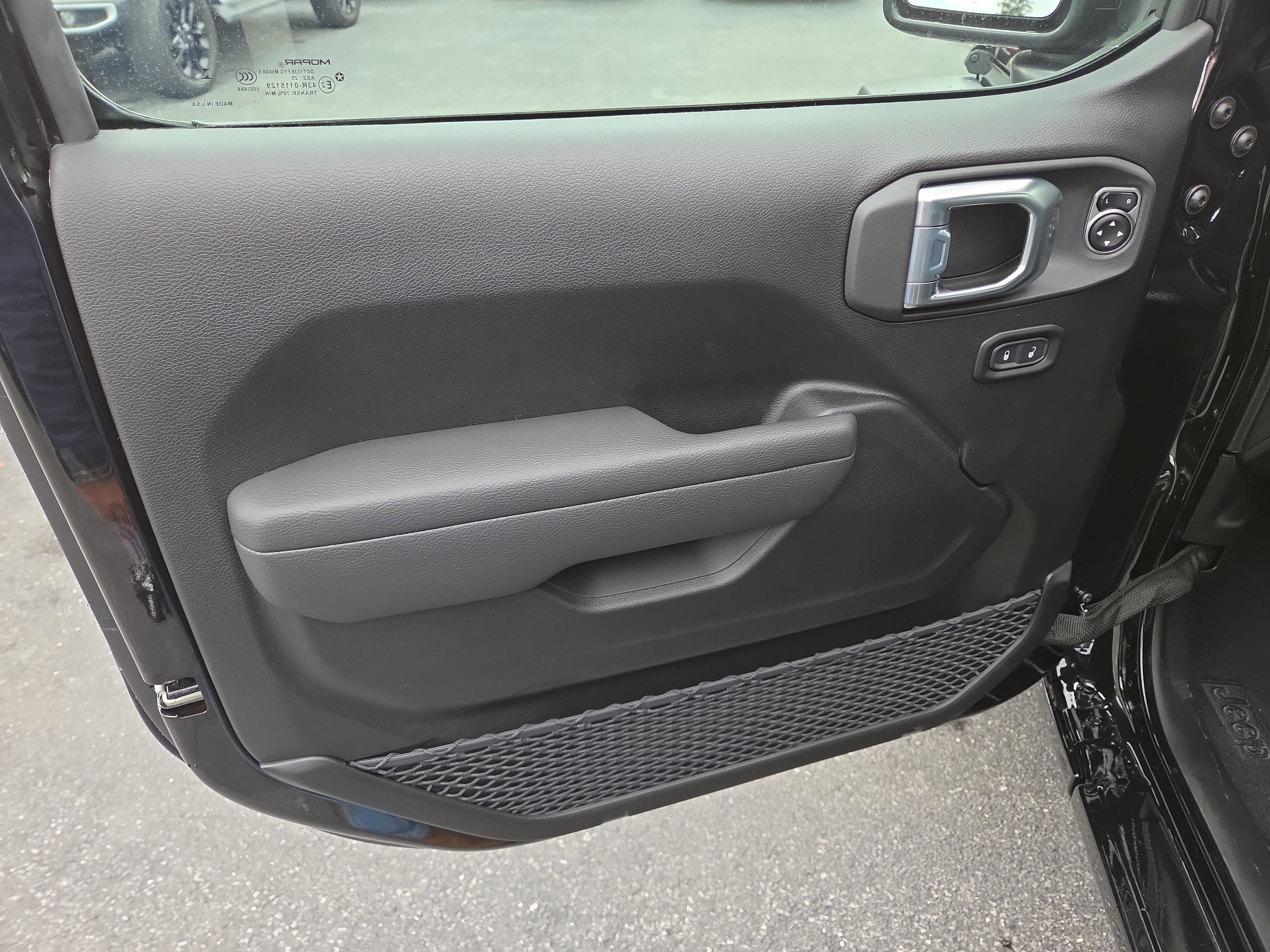 New 2026 Jeep Wrangler Unlimited Sport AWD/4WD image 7