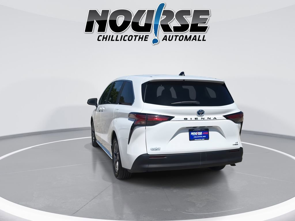 Used 2021 Toyota Sienna LE FWD image 7