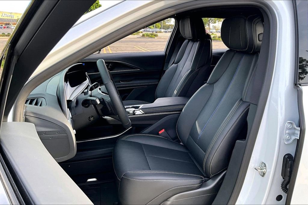 New 2026 Cadillac Lyriq Sport image 12