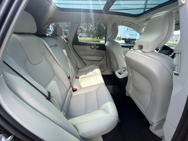 Certified 2023 Volvo XC60 B5 Plus w/ Climate Package AWD/4WD image 13