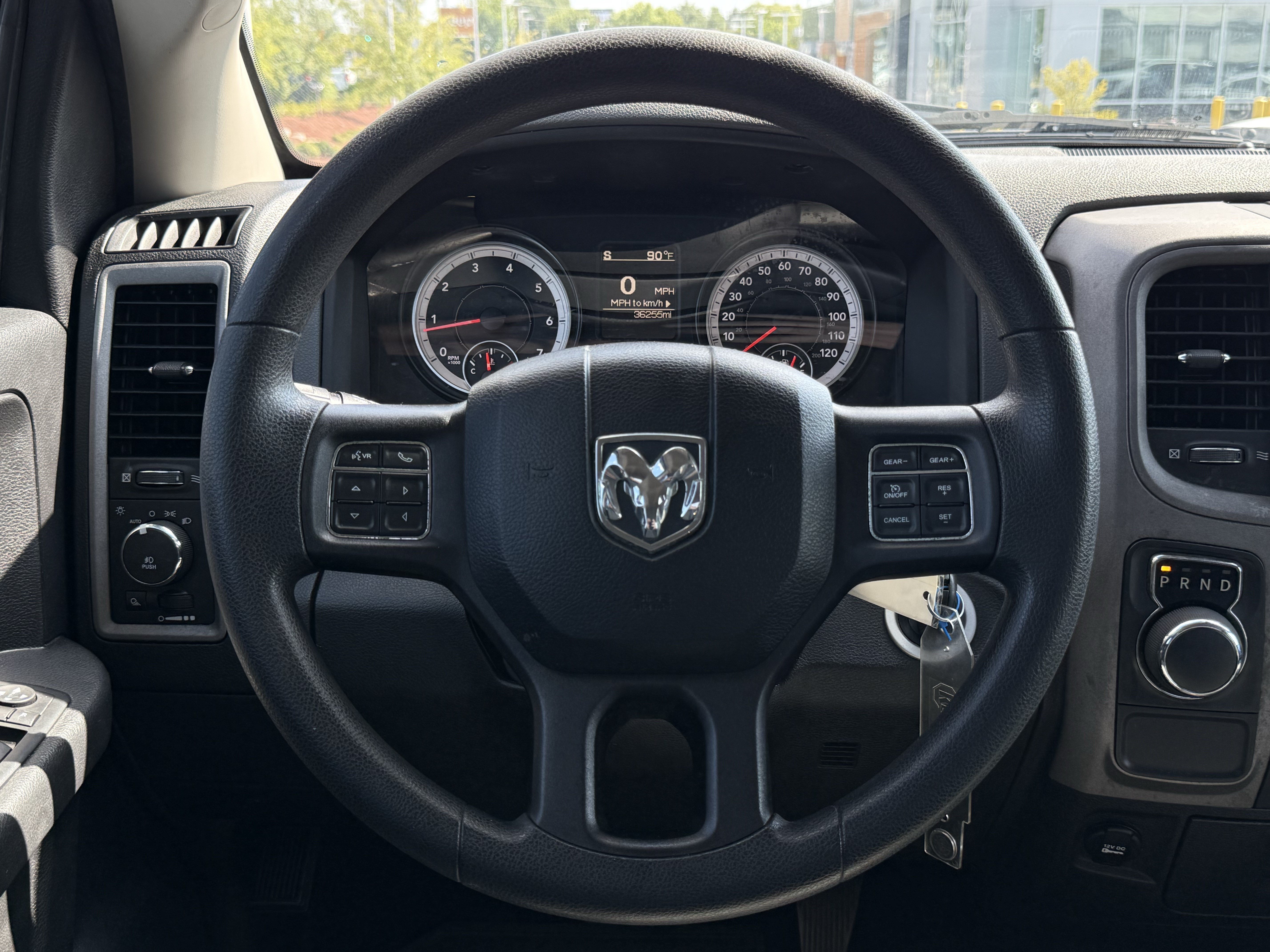 Used 2015 RAM 1500 Express RWD image 19