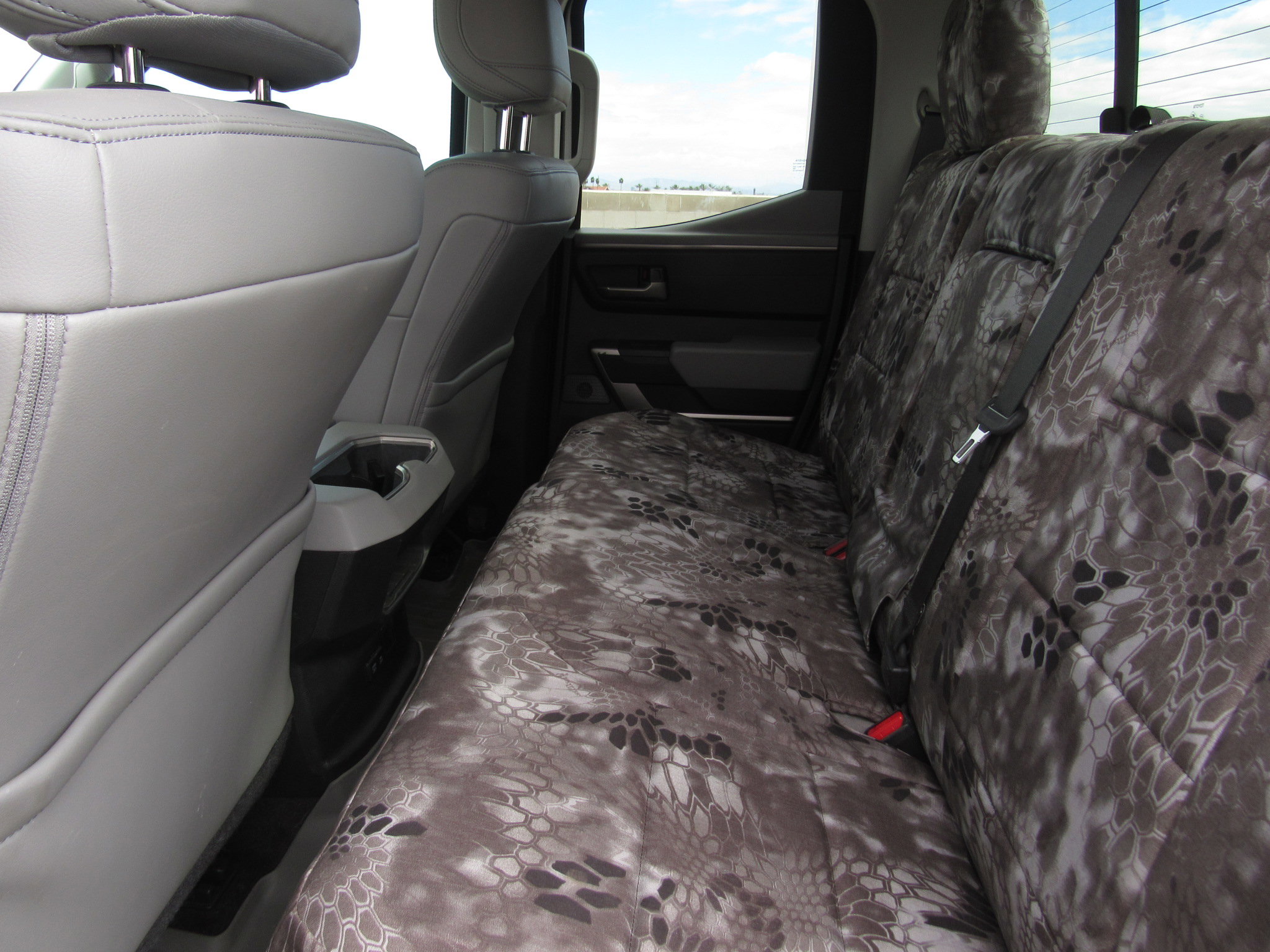 Used 2022 Toyota Tundra Limited w/ TRD Off-Road Package image 15