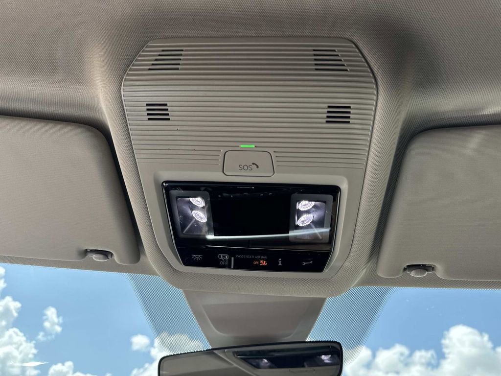 Used 2024 Volkswagen Atlas SE image 46