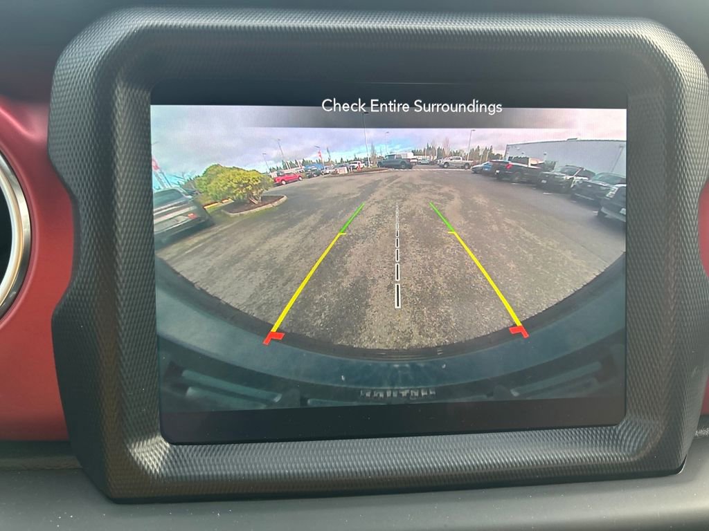 Used 2023 Jeep Wrangler Unlimited Rubicon w/ Steel Bumper Group image 29