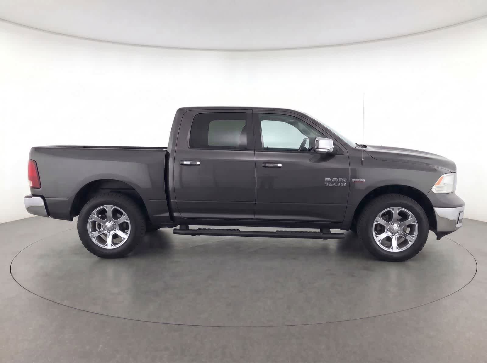 Used 2016 RAM 1500 Laramie w/ Convenience Group AWD/4WD image 8