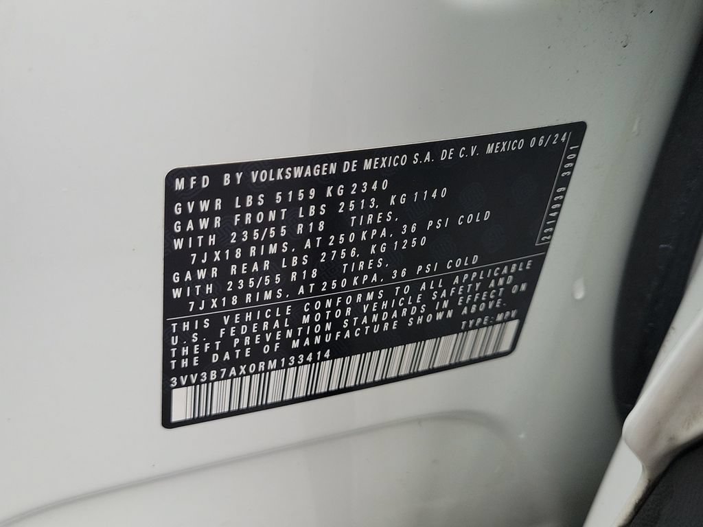 Used 2024 Volkswagen Tiguan SE FWD image 33
