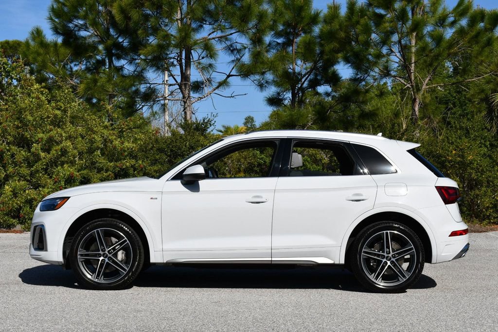 Used 2021 Audi Q5 e Premium Plus w/ Premium Plus Package image 29