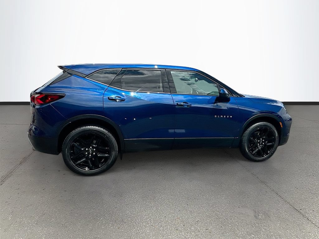 Used 2022 Chevrolet Blazer LT FWD image 8