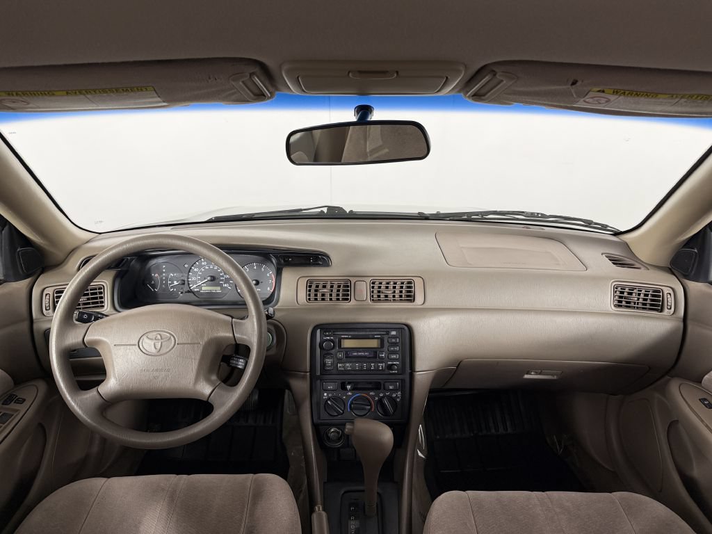 Used 1999 Toyota Camry LE w/ Value Pkg FWD image 16