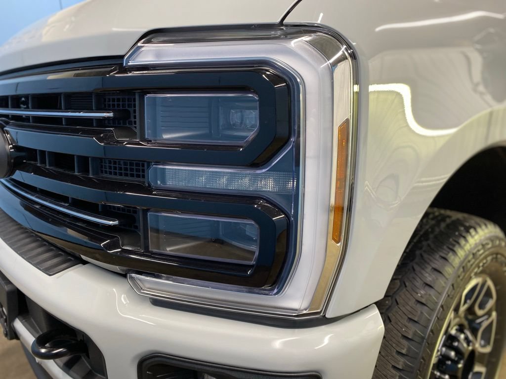 New 2026 Ford F250 Platinum AWD/4WD image 6