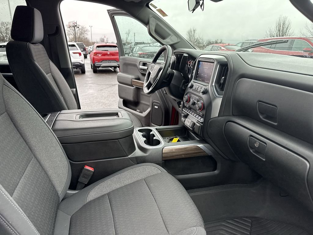 Certified 2020 Chevrolet Silverado 1500 RST image 35