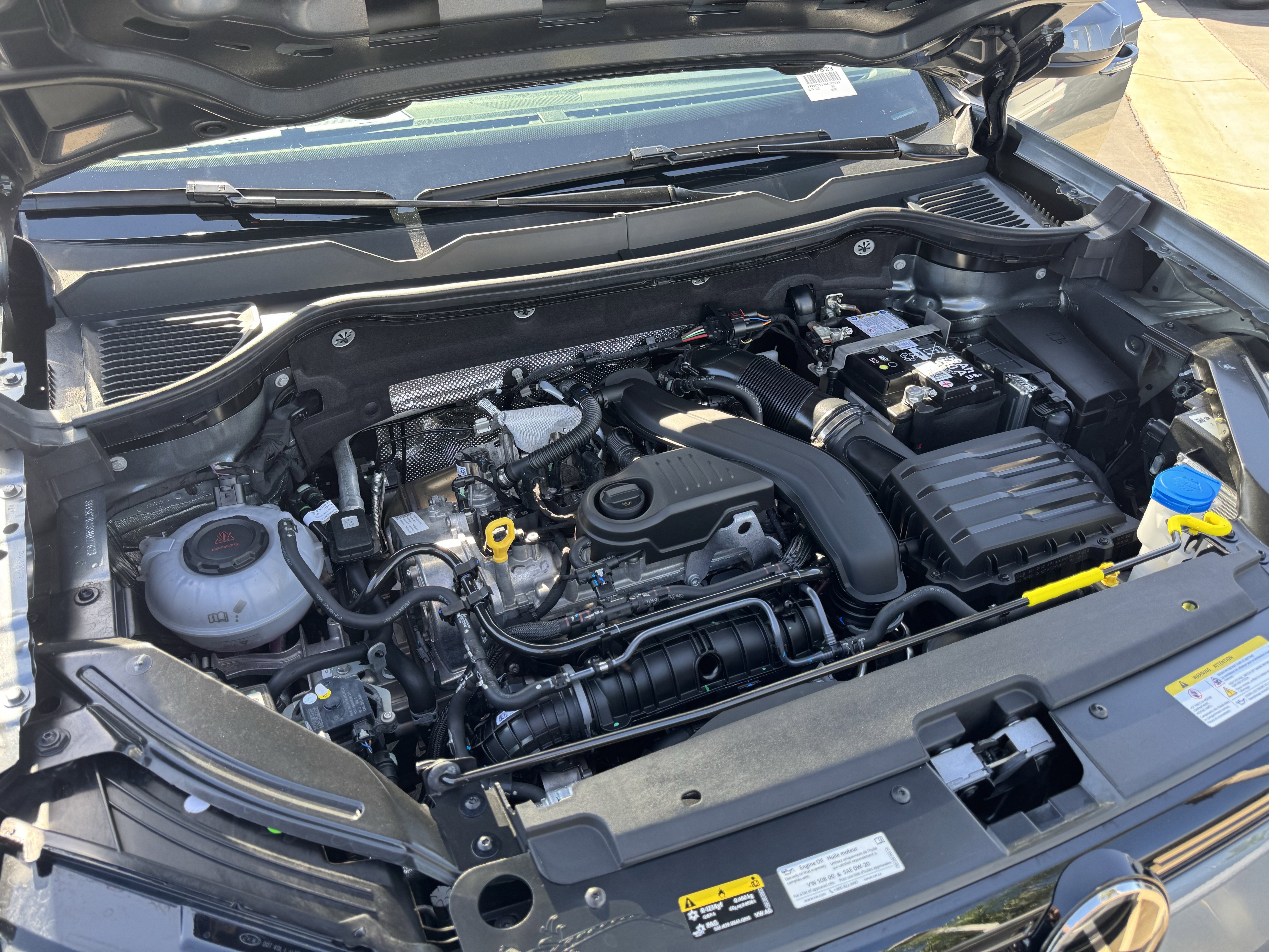 Used 2025 Volkswagen Taos SE image 38