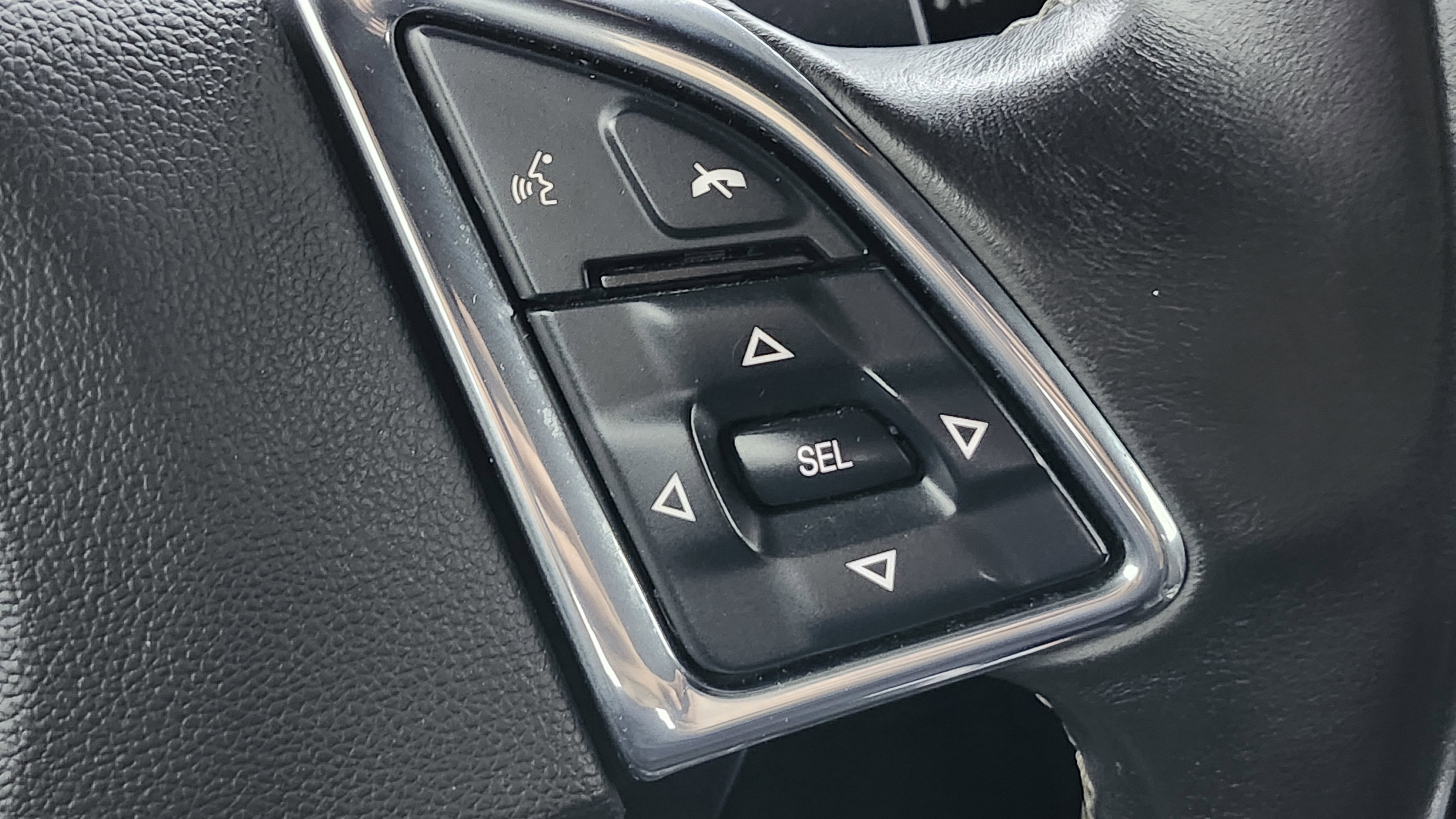 Used 2022 Chevrolet Camaro LT image 29