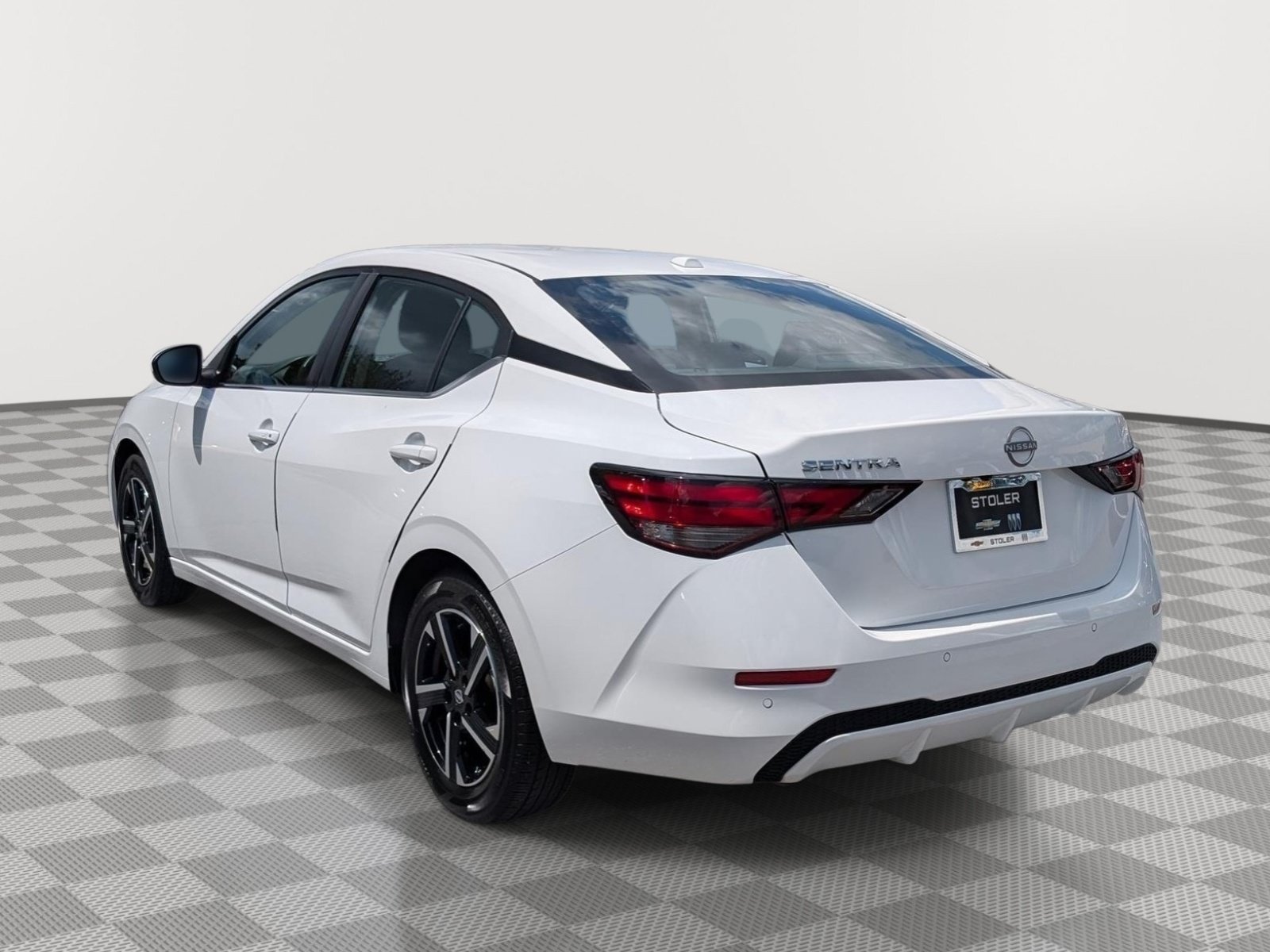 Used 2025 Nissan Sentra SV FWD image 3