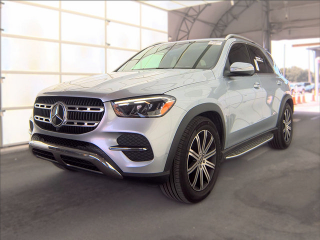 Used 2026 Mercedes-Benz GLE 350 4MATIC w/ Winter Package image 4