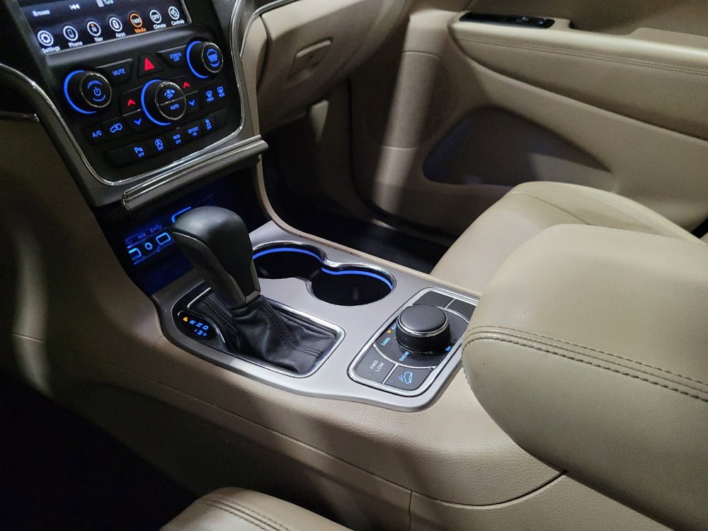 Used 2018 Jeep Grand Cherokee Limited AWD/4WD image 26