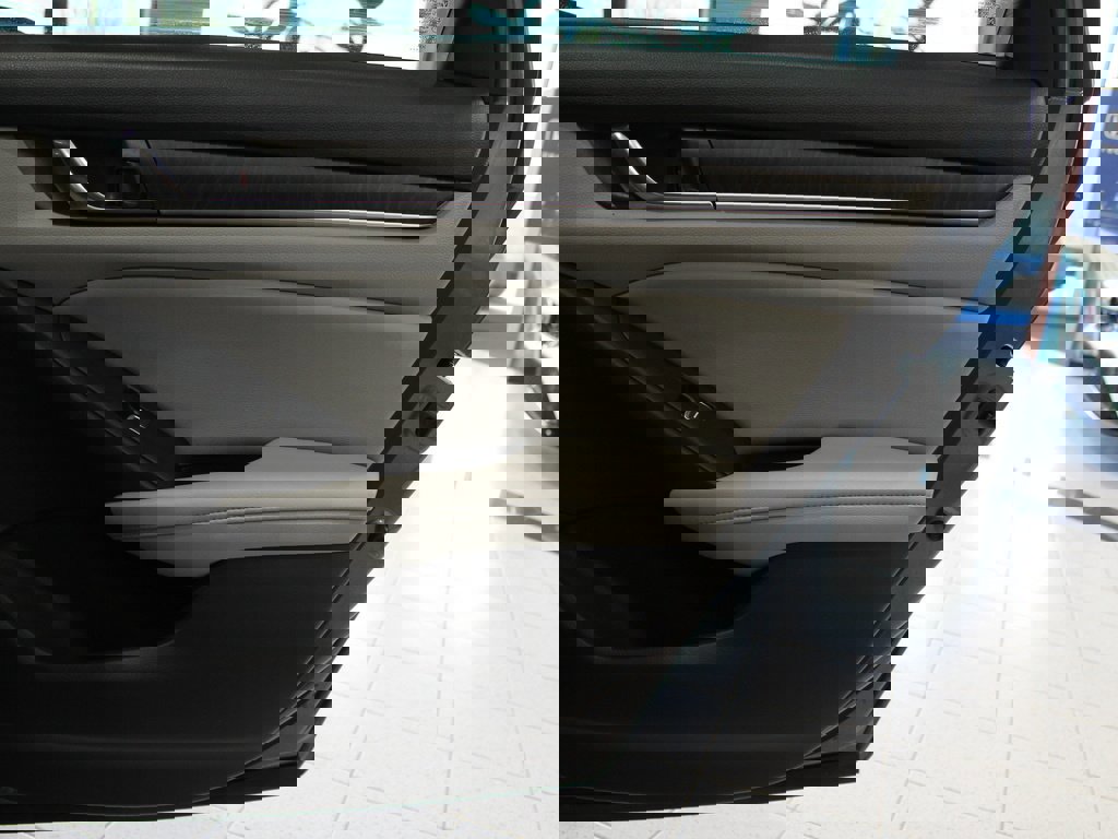 Certified 2019 Honda Accord EX-L image 21