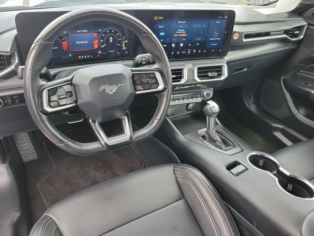 Used 2025 Ford Mustang Premium RWD image 9