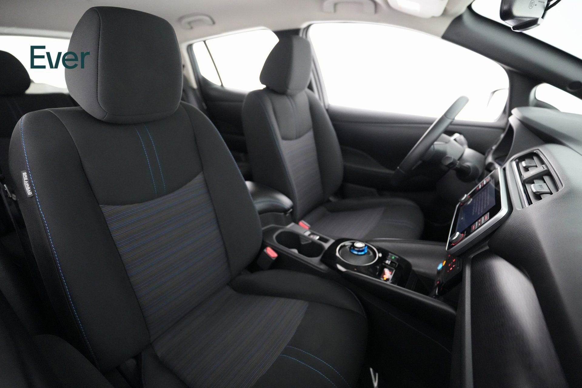 Used 2025 Nissan Leaf SV Plus image 8