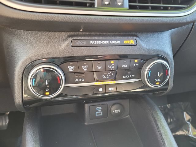 Used 2022 Ford Escape SE w/ Convenience Package FWD image 27