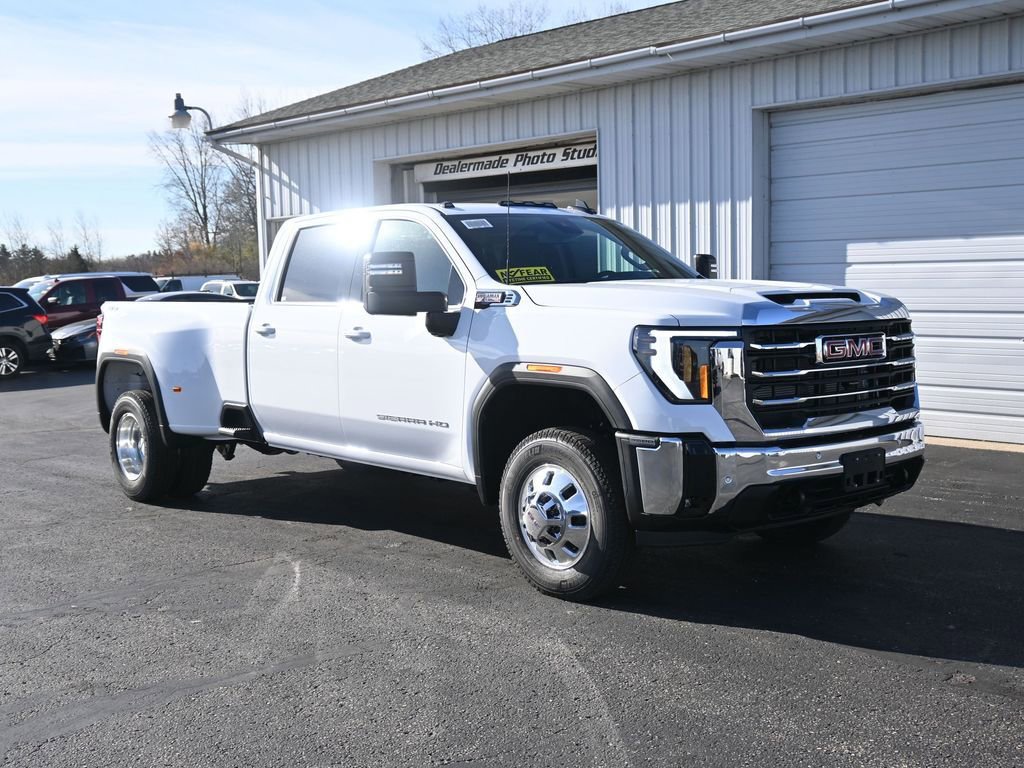 New 2026 GMC Sierra 3500 SLE w/ SLE Value Package image 2