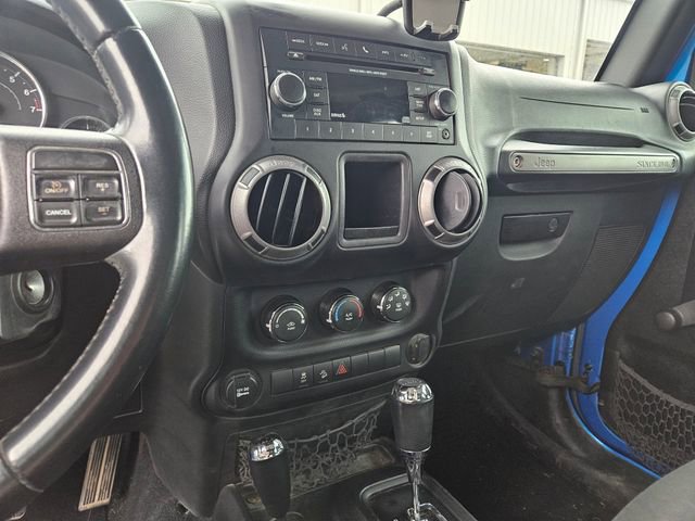 Used 2016 Jeep Wrangler Unlimited Sport w/ Connectivity Group AWD/4WD image 11