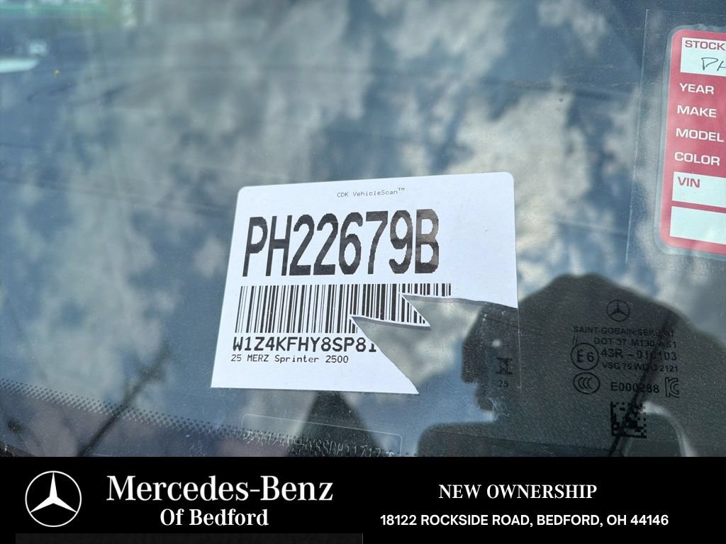 Used 2025 Mercedes-Benz Sprinter 2500 image 30