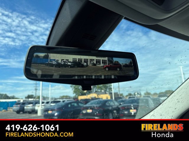 Used 2021 Chevrolet Traverse Premier w/ Redline Edition FWD image 32