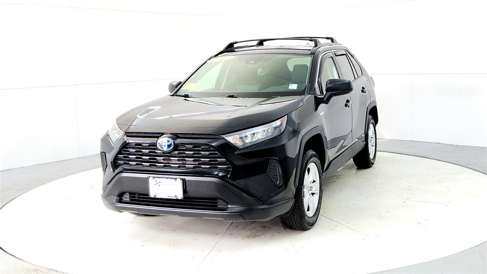 Certified 2021 Toyota RAV4 LE image 2