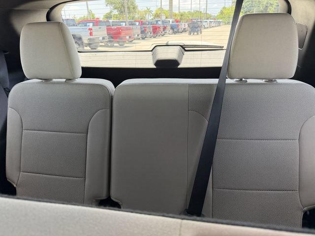 Used 2023 Chevrolet Traverse LS FWD image 21